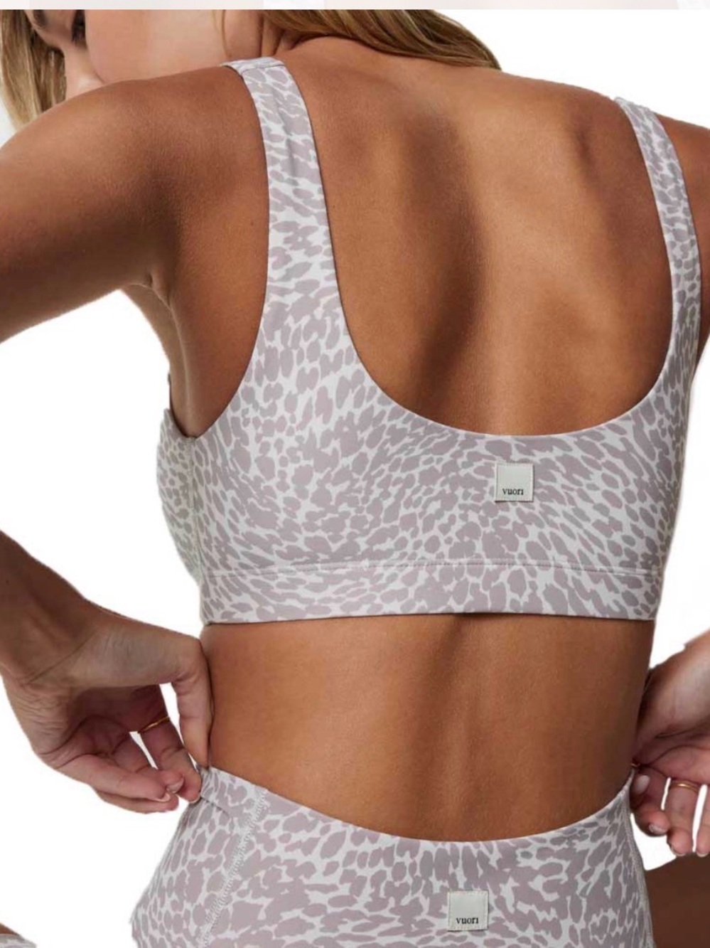 Vuori Daily Leopard-Print Sports Bra - 15”PTP